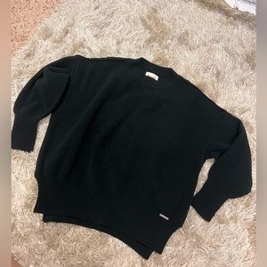 Abercrombie & Fitch Sweater
